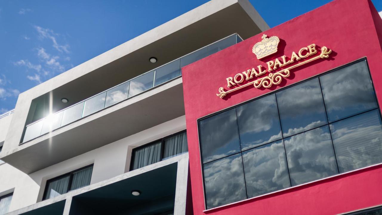Royal Palace Hotel Nicosia Buitenkant foto
