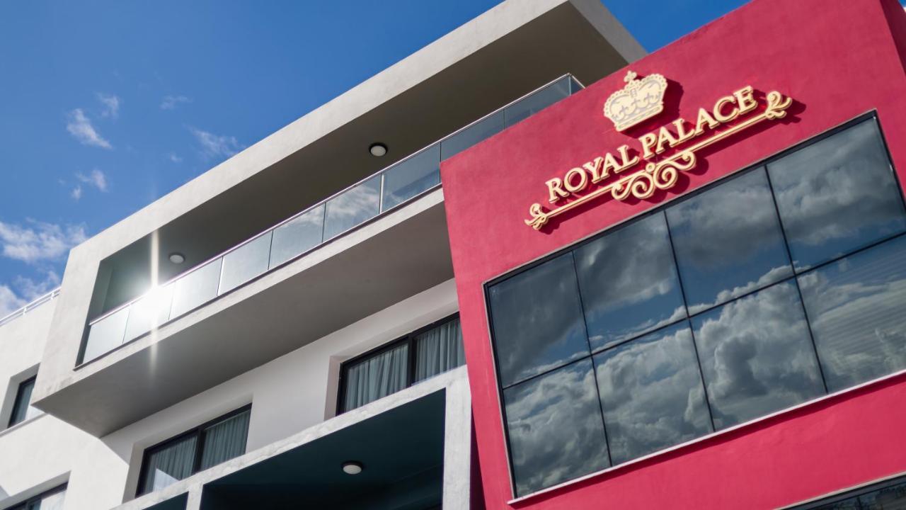 Royal Palace Hotel Nicosia Buitenkant foto