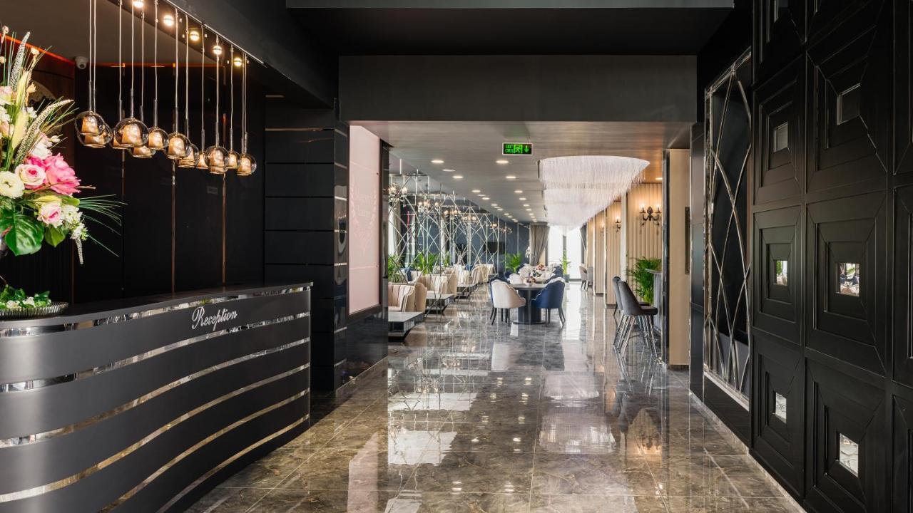 Royal Palace Hotel Nicosia Buitenkant foto