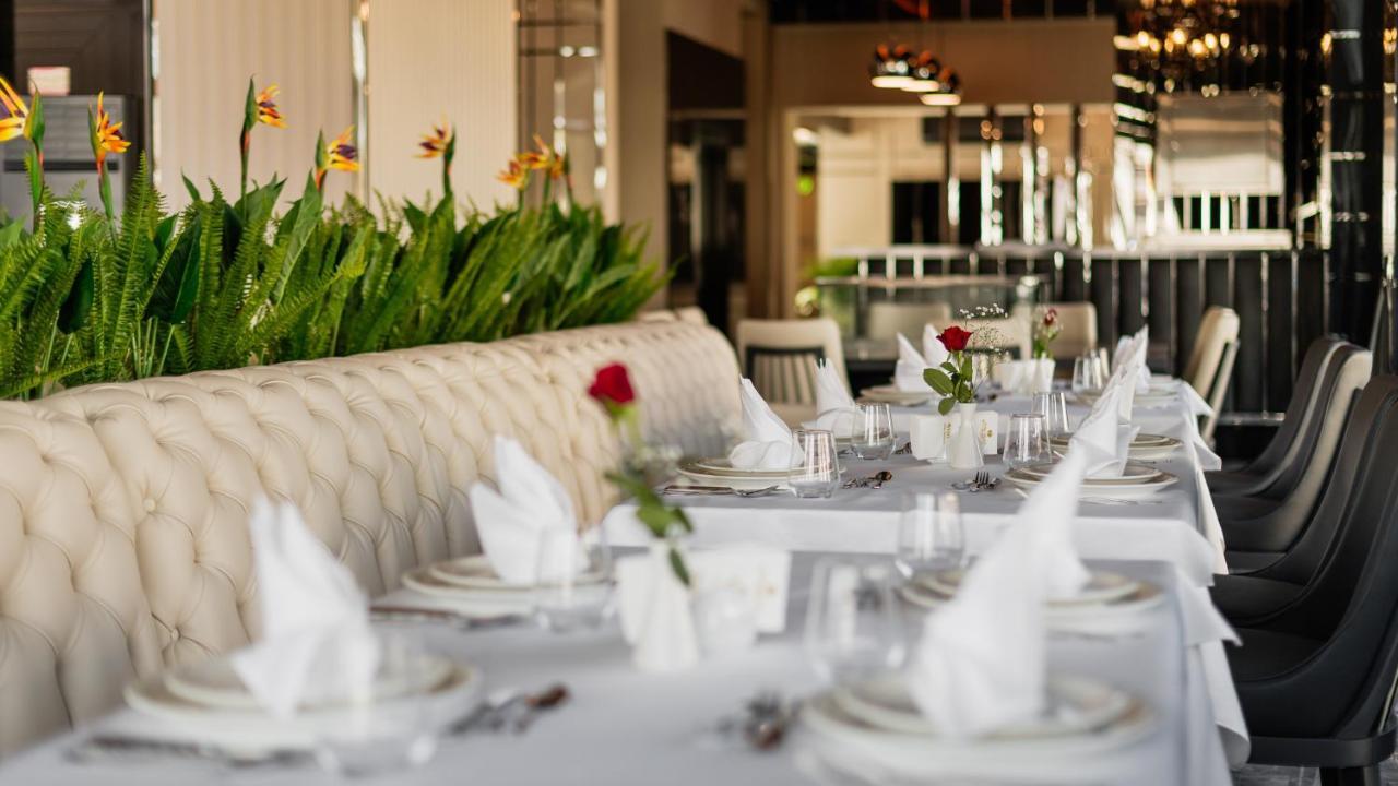 Royal Palace Hotel Nicosia Buitenkant foto