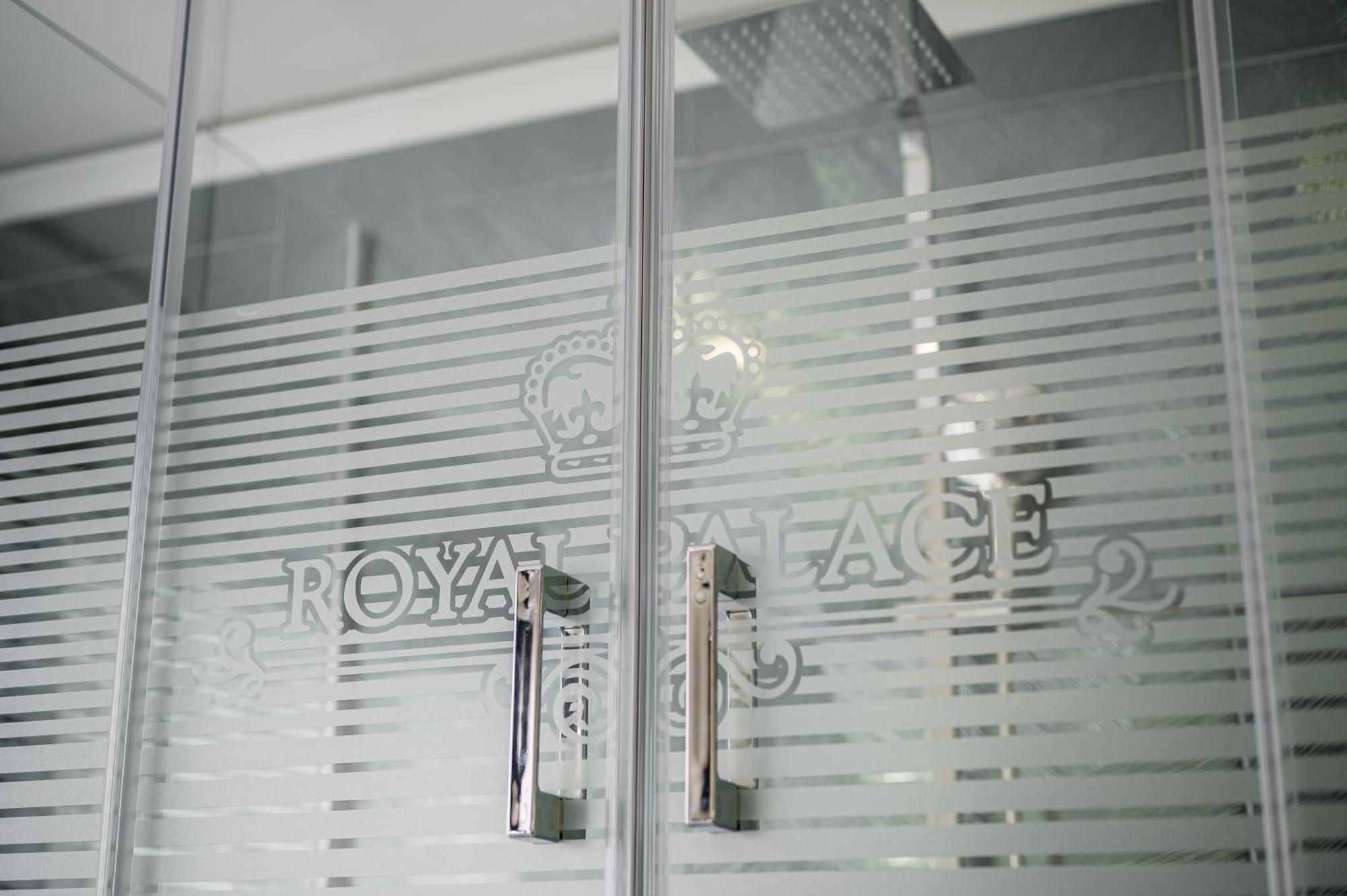 Royal Palace Hotel Nicosia Buitenkant foto